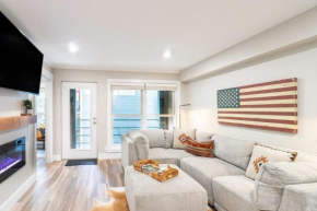 Perfect Location! King Bed, Full Kitchen, Walk to Gondola condo Telluride